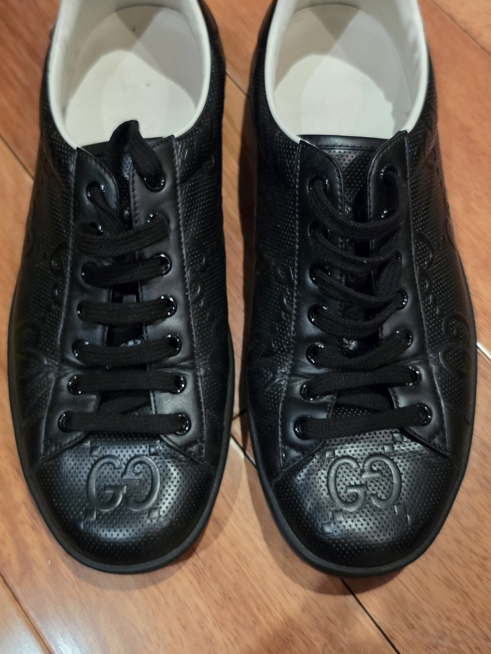 Gucci Black Perforated Leather Men’s Lace-Up Sneakers